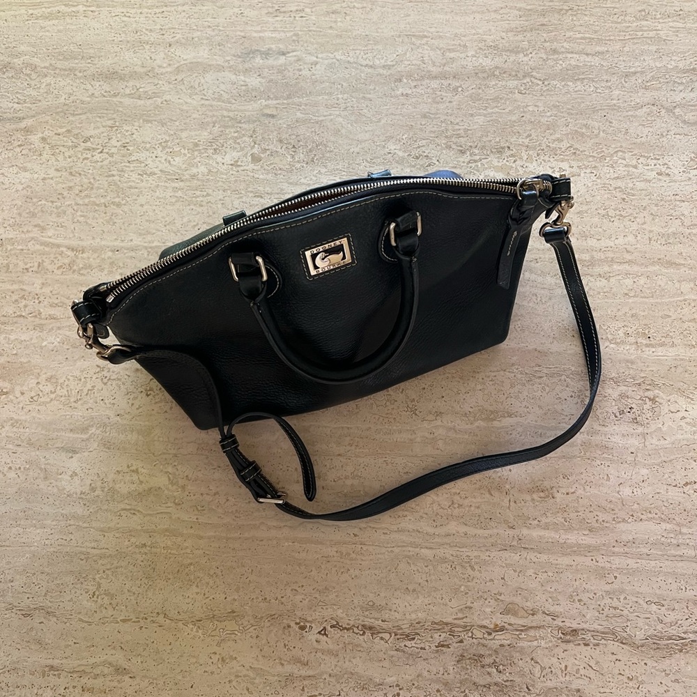 Dooney & Bourke Bag